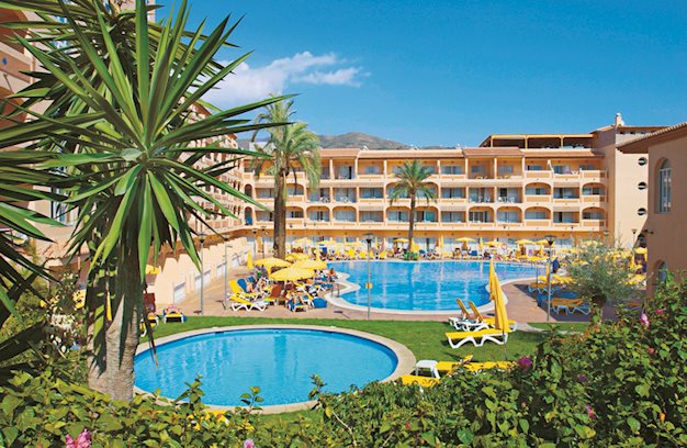 Zwembad van Bahia Tropical Hotel in Almunecar, Spanje foto 1