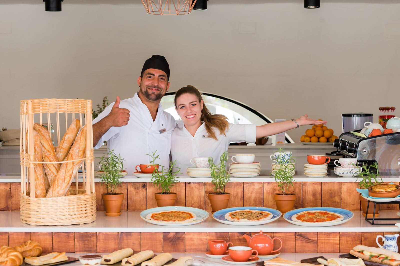 Restaurant in het Marble Stella Maris Ibiza Hotel in Sant Antoni de Portmany, Spanje foto 6