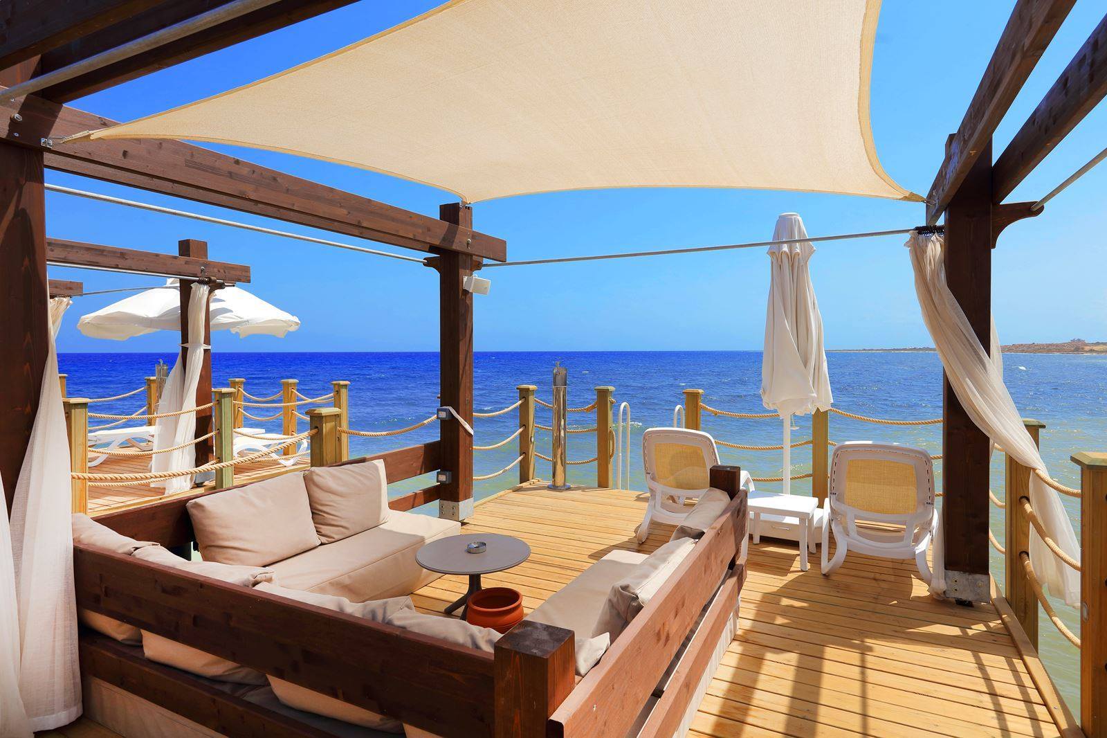 Concorde Luxury Resort in Vokolidha, Cyprus foto 4