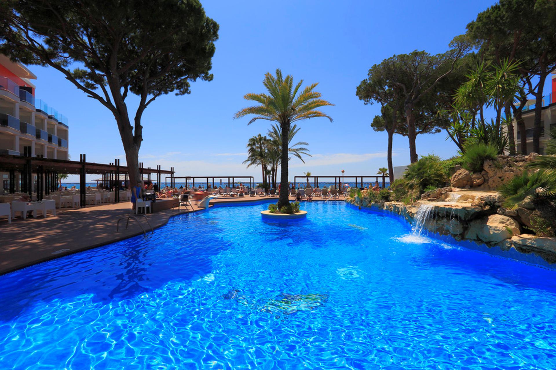 Zwembad van Estival Centurion Playa Hotel in Cambrils, Spanje foto 1