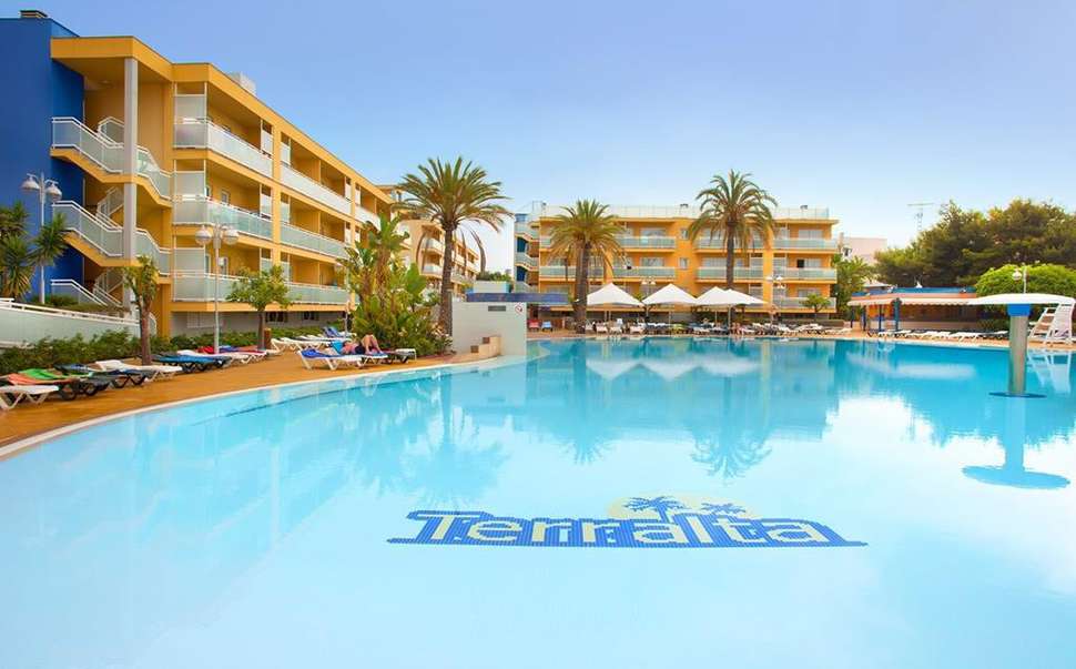 Zwembad van Appartementen Terralta Hotel Benidorm, Spanje foto 1