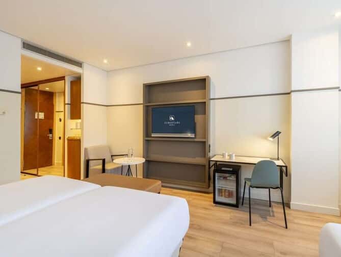 Eurostars Acteon: Comfortabele Stedentrip Valencia!