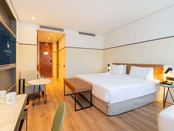 Eurostars Acteon: Comfortabele Stedentrip Valencia!