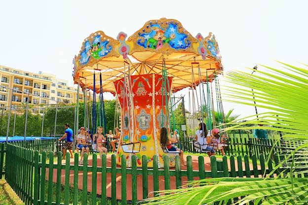 Kermis bij Lyra Resort in Kizilagaç, Turkije foto 3