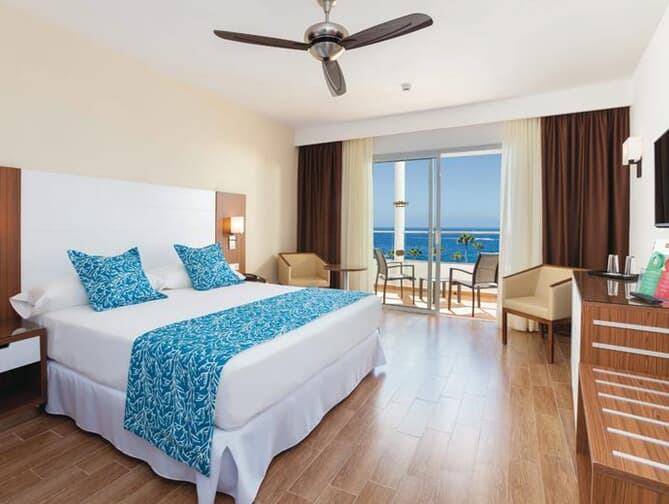 4**** Allsun Esquinzo Beach Resort | Vakantiedeal!