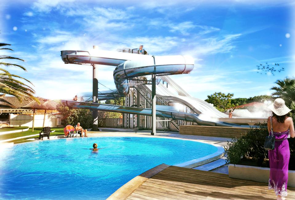 Zwembad van Domaine De La Dragonniere Hotel in Vias, Frankrijk foto 2