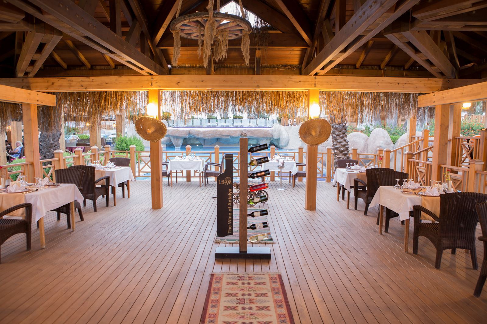 Restaurant in het Fame Residence Lara & Spa Hotel in Lara, Turkije foto 3