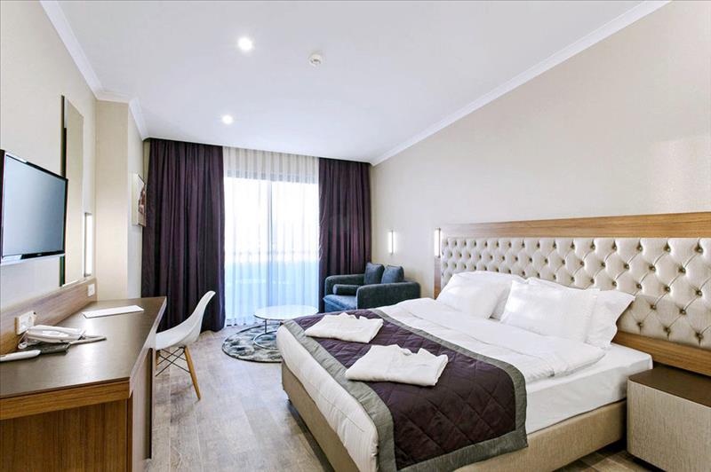 Hotelkamer in Gardenia Beach Hotel by Okurcalar, Turkije foto 3