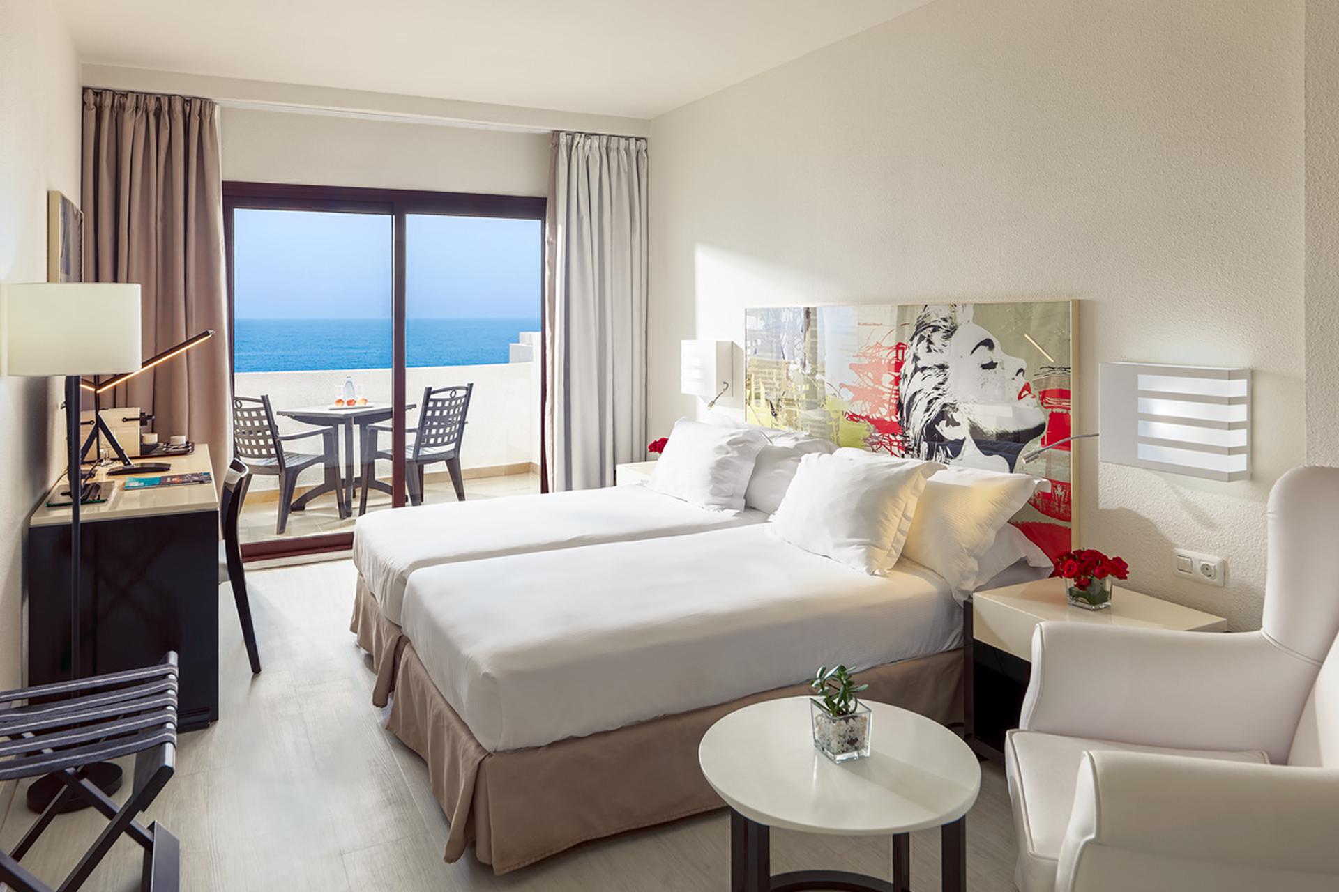 Hotelkamer in H10 Taburiente Playa Hotel Los Cancajos, Spanje foto 3