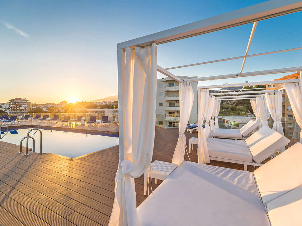 Zwembad met glijbanen van Roc Lago Rojo Hotel in Chersonissos, Griekenland  foto 1