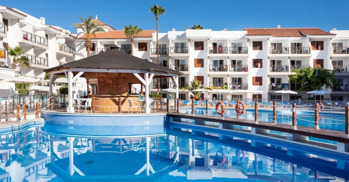 Zwembad van Globales Tamaimo Tropical Hotel Los Gigantes, Spanje foto 3