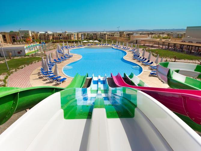 Zwembad van Sunrise Marina Resort in Port Ghalib, Egypte foto 3