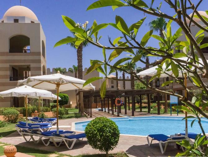 Zwembad van Sunrise Marina Resort in Port Ghalib, Egypte foto 2