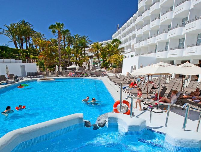 Zwembad van  Abora Catarina Hotels in Playa del Inglés, Spanje foto 1