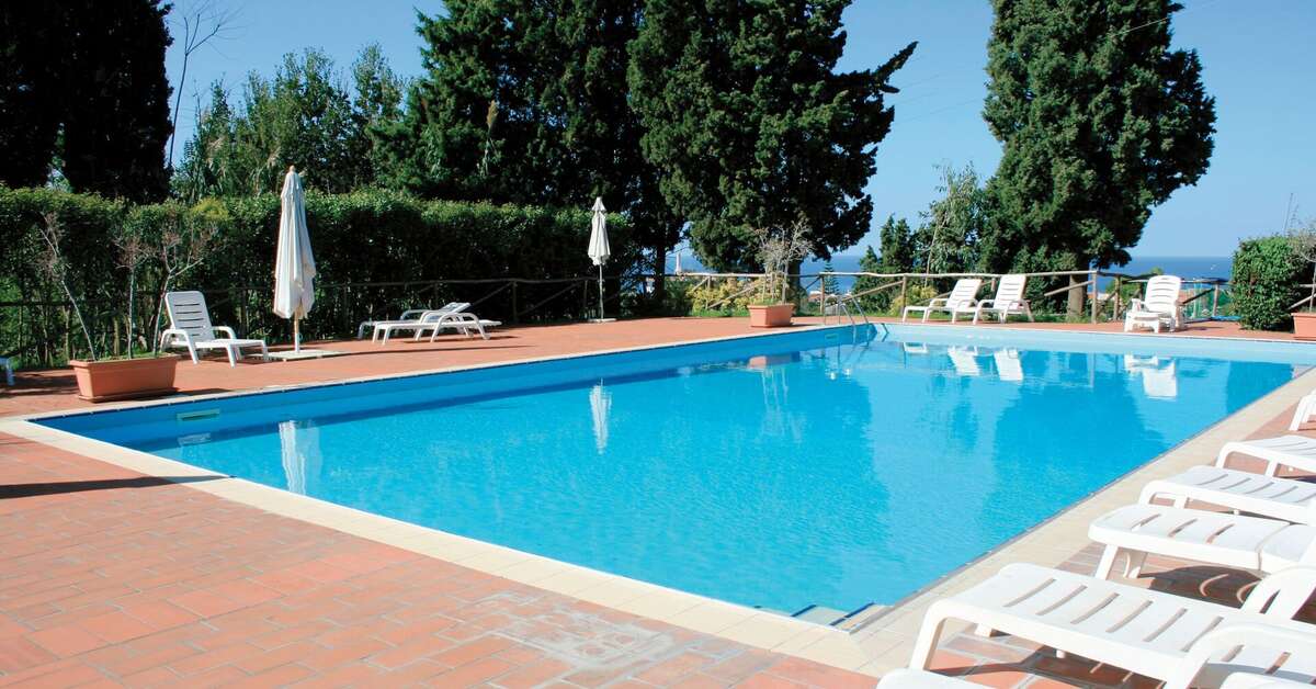Zwembad van Agriturismo Tenuta Ruralia Hotel in Santa Domenica, Italië foto 1