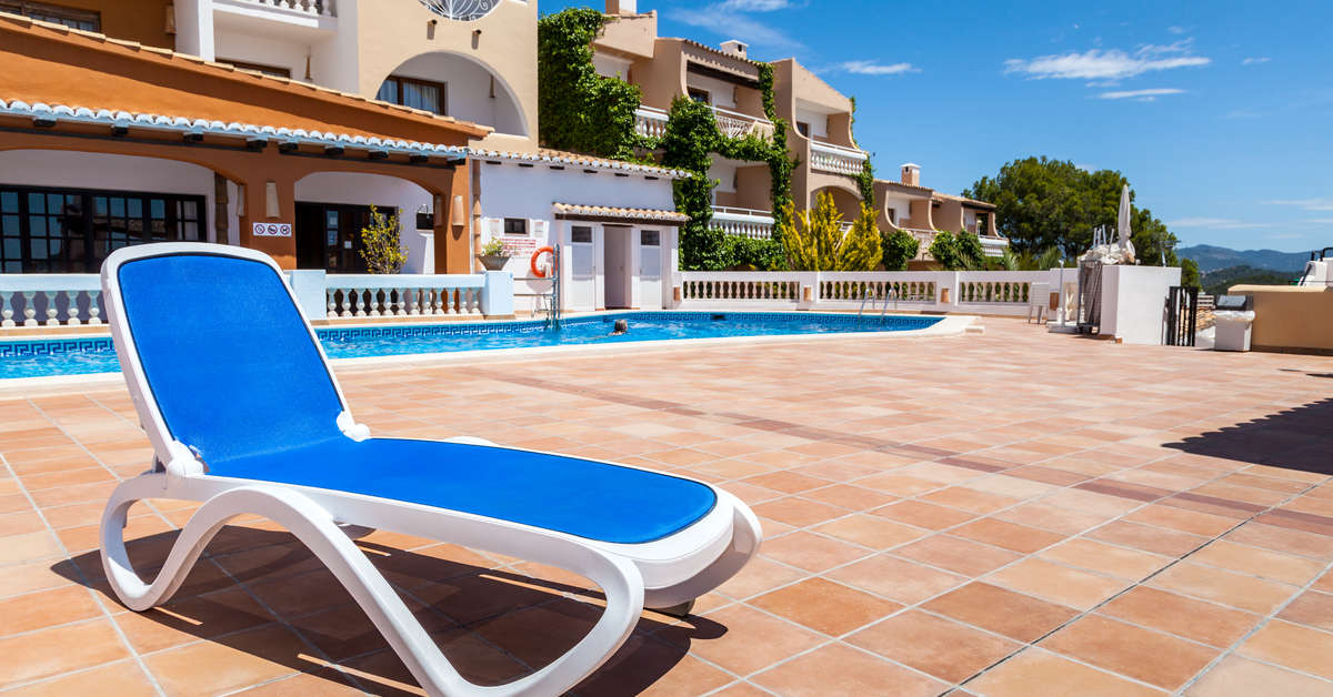 Zwembadzijde bij Aldea 2 Cala Fornells Resortl Paguera, Spanje foto 3