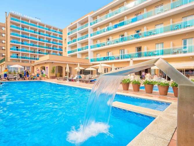 Zwembad van Alegria Maripins Hotel in Malgrat de Mar, Spanje foto 1