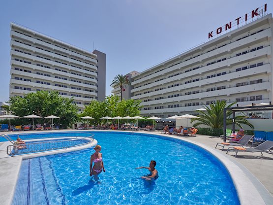 Zwembad van Allsun Kontiki Playa Hotel Playa de Palma, Spanje foto 3