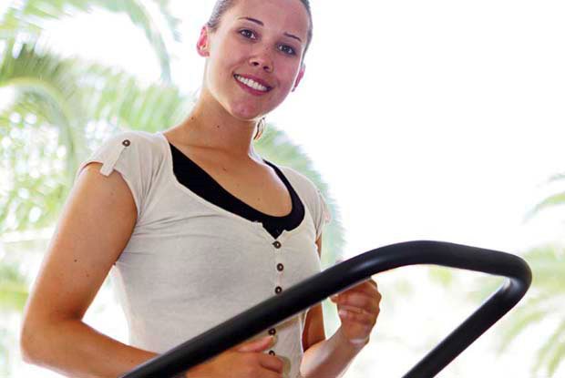 Gym in het Allsun App Orient Beach Hotel in Sa Coma, Spanje foto 2