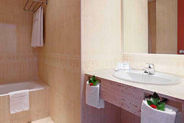 Allsun App Orient Beach Hotel in Sa Coma, Spanje foto 5