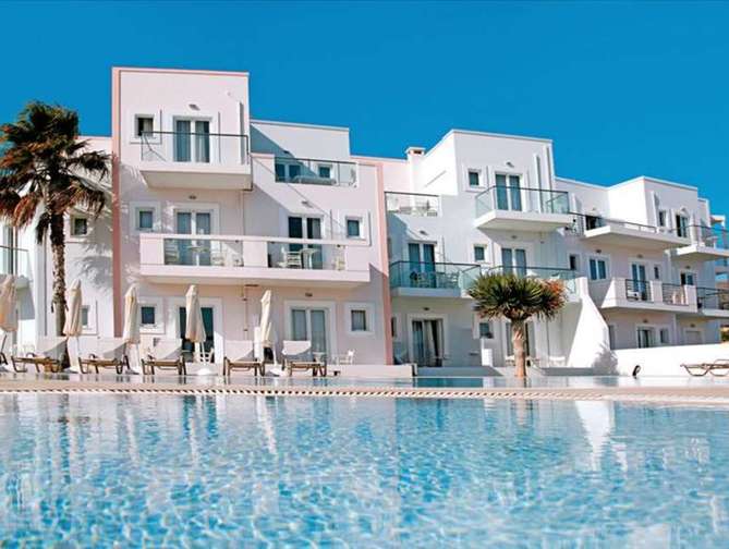 Zwembad van Appartementen Acrogiali Hotel in Malia, Griekenland foto 1