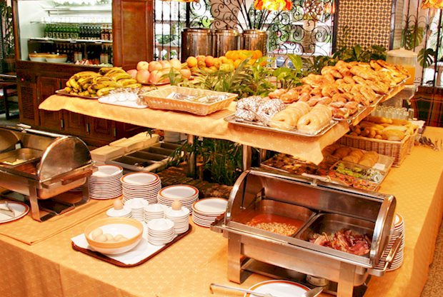Restaurant in het Appartementen Bajondillo in Barcelona, Spanje foto 3