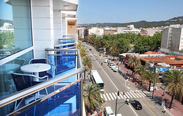 Ligging & omgeving van het Appartementen Blau Hotel in Lloret De Mar, Spanje foto 2