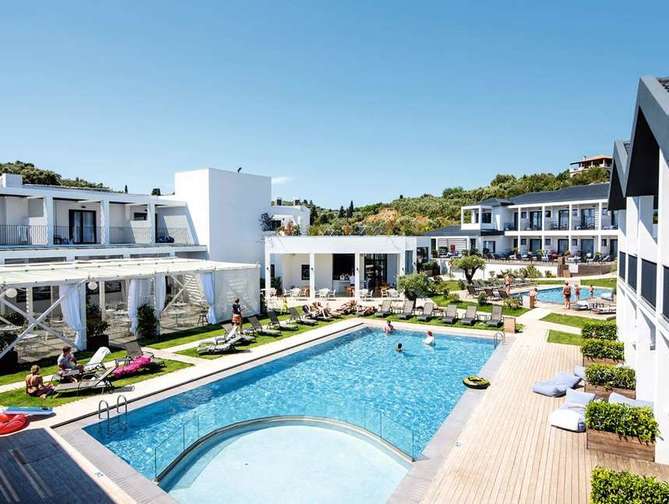 Zwembad van Aqua Bay Hotel in Tsilivi, Griekenland foto 4