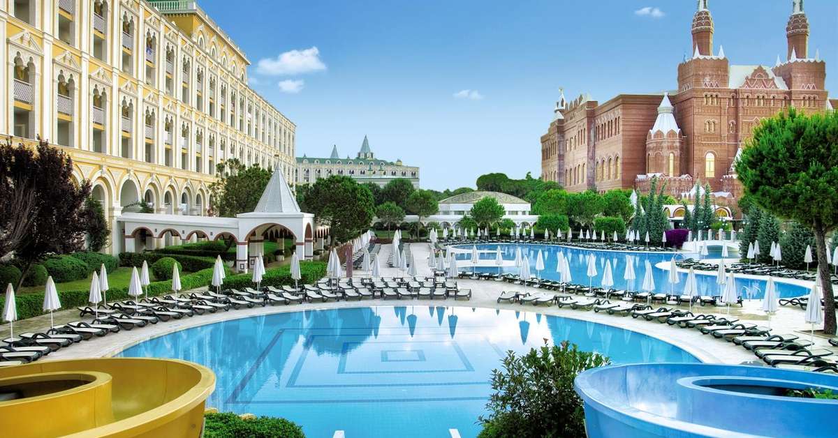 Zwembad van Asteria Kremlin Palace Hotel Lara Beach, Turkije foto 2