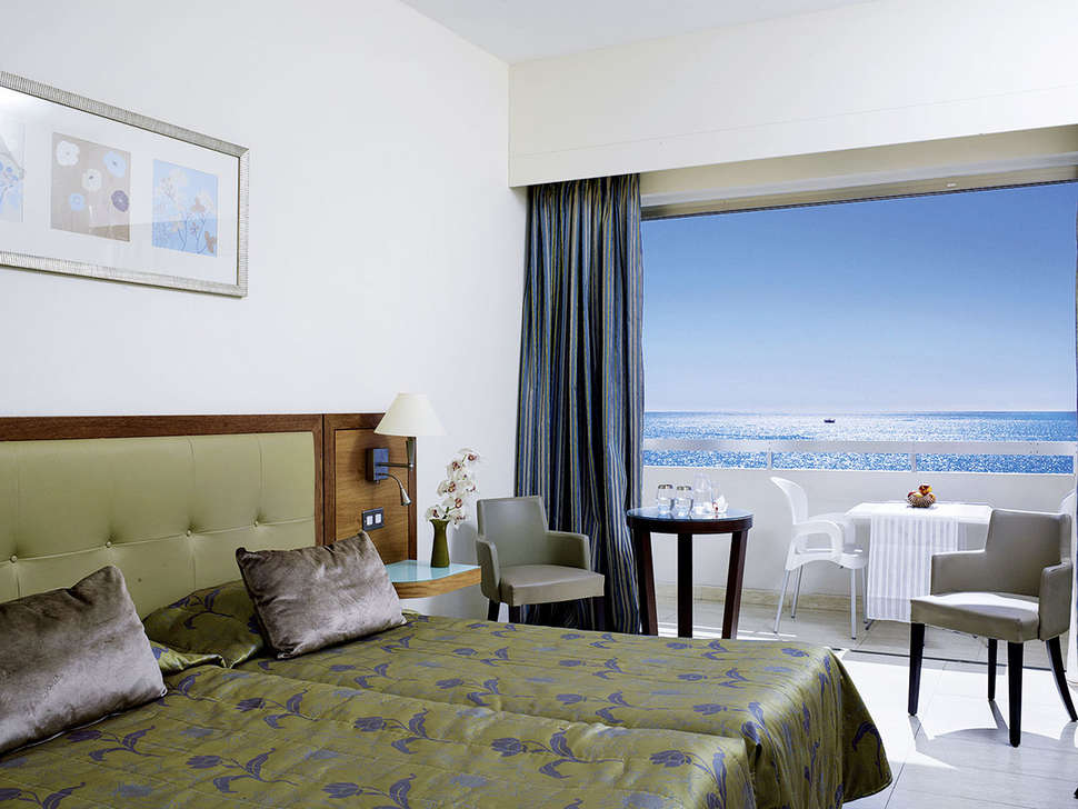 Atlantica Miramare Beach Hotel: Geniet van Cyprus!