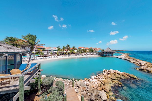 Zee en strand bij het Avila Beach Hotel in Willemstad, Nederlandse Antillen foto 2