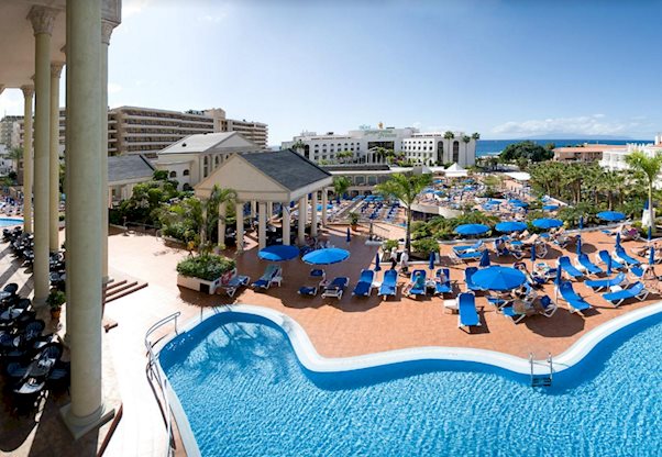 Zwembad van Bahia Princess Hotel in Costa Adeje, Spanje foto 6