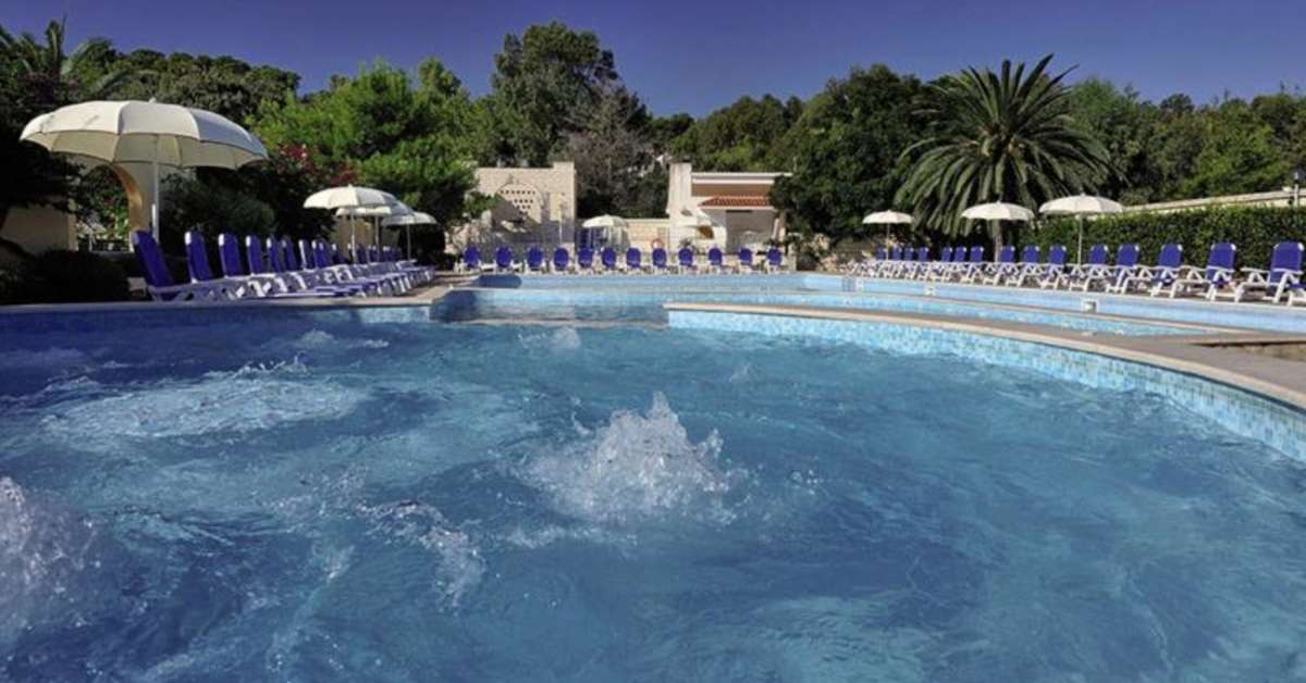 Zwembad van Baia Degli Aranci Hotel in Vieste, Italië foto 2