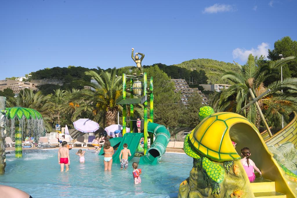 Balansat Resort in Port de Sant Miquel, Spanje foto 5