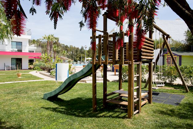 Zone voorgamenbij Bayside Salgados Hotel in Albufeira, Portugal foto 2