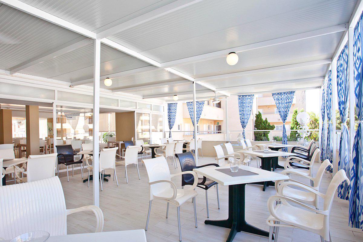 Restaurant in het Playamar Apartments Hotel S Illot, Spanje foto 2