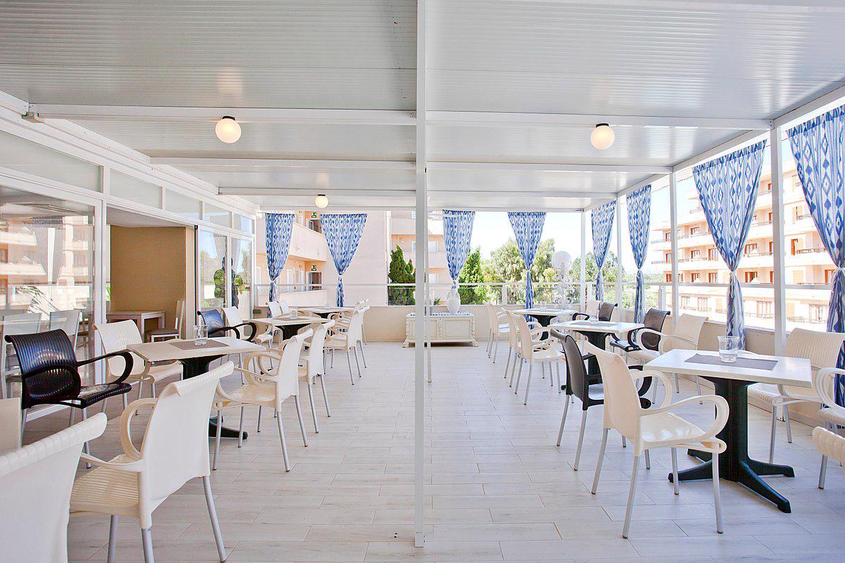 Restaurant in het Playamar Apartments Hotel S Illot, Spanje foto 3