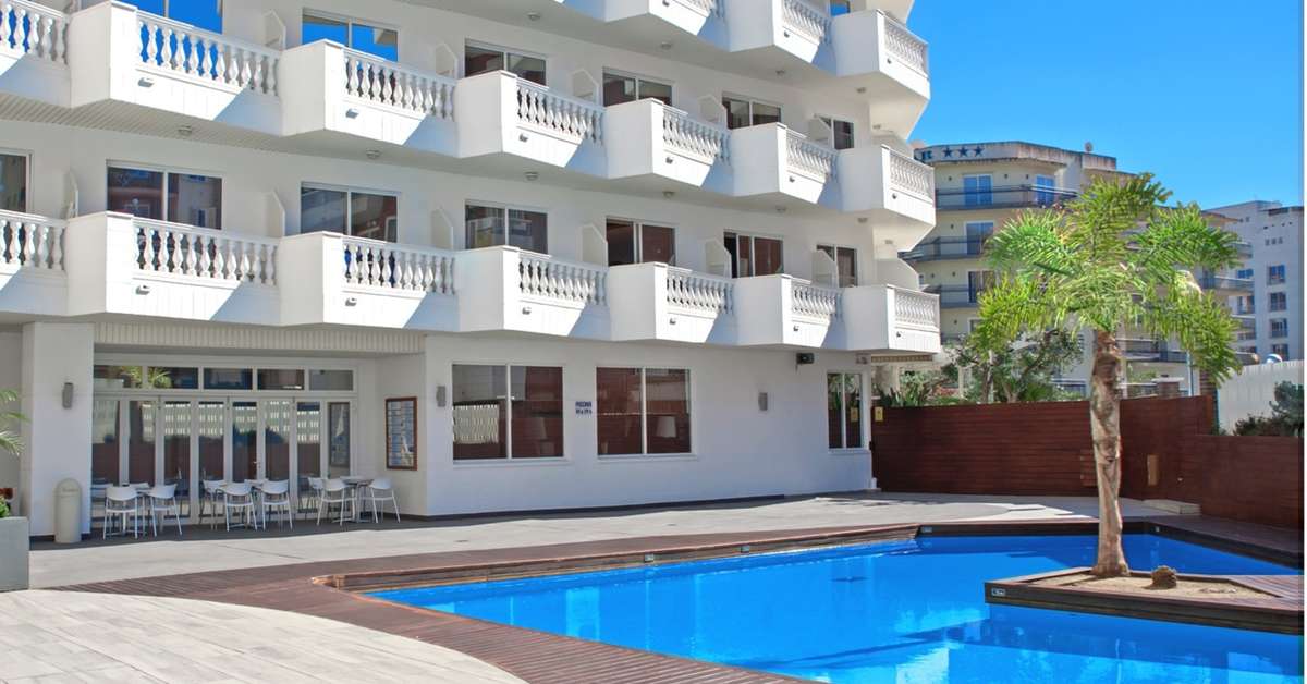 Zwembad van Bernat II Hotel Calella, Spanje foto 1