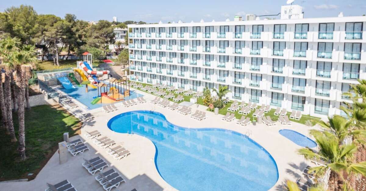 Zwembad van Best Sol d'Or Hotel La Pineda, Spanje foto 1