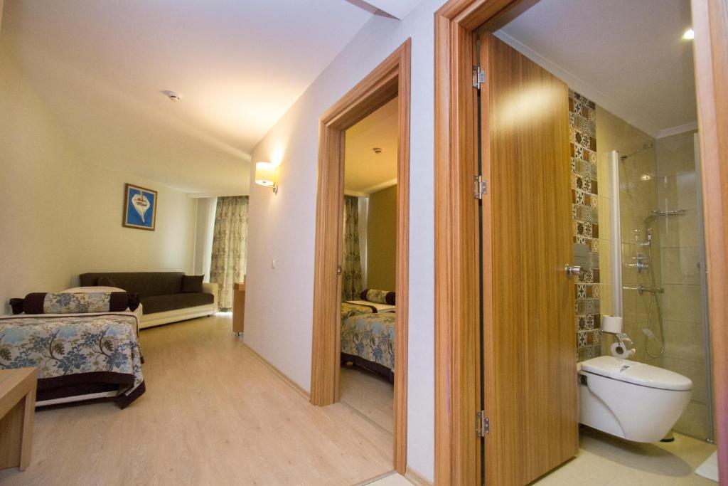 Hotelkamer in Blue Wave Suite Hotel in Alanya, Turkije foto 3