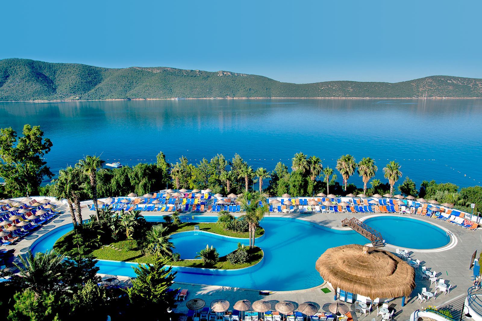 Zwembad van Holiday Spa & Resort in Bodrum, Turkije foto 1