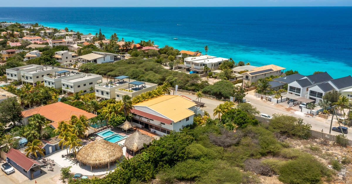 Buitenkant van Bonaire Resort Kralendijk, Nederlandse Antillen foto 2