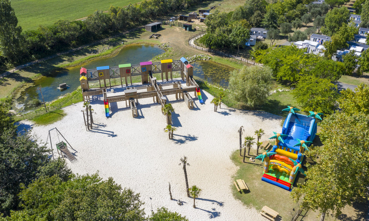 Camping Sequoia Parc Hotel in St. Just Luzac, Frankrijk foto 4