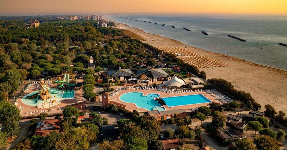 Buitenzijde van het strand bij het Camping Spiaggia e Mare Hotel in Lido di Scacchi, Italië foto 1