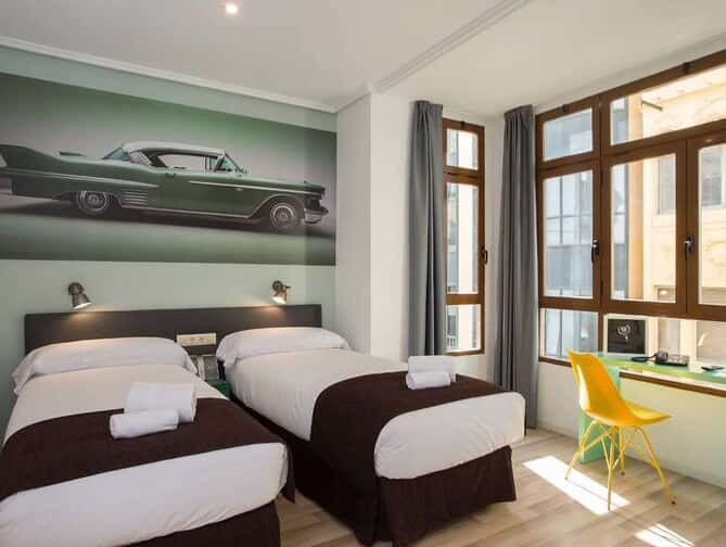 Casual Valencia Vintage: Unieke Vakantiedeal Spanje!