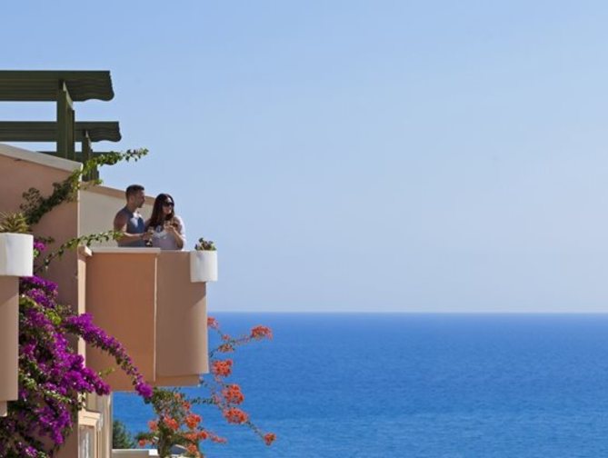 Terras bij het Club Paradiso Hotel in Alanya, Turkije foto 5