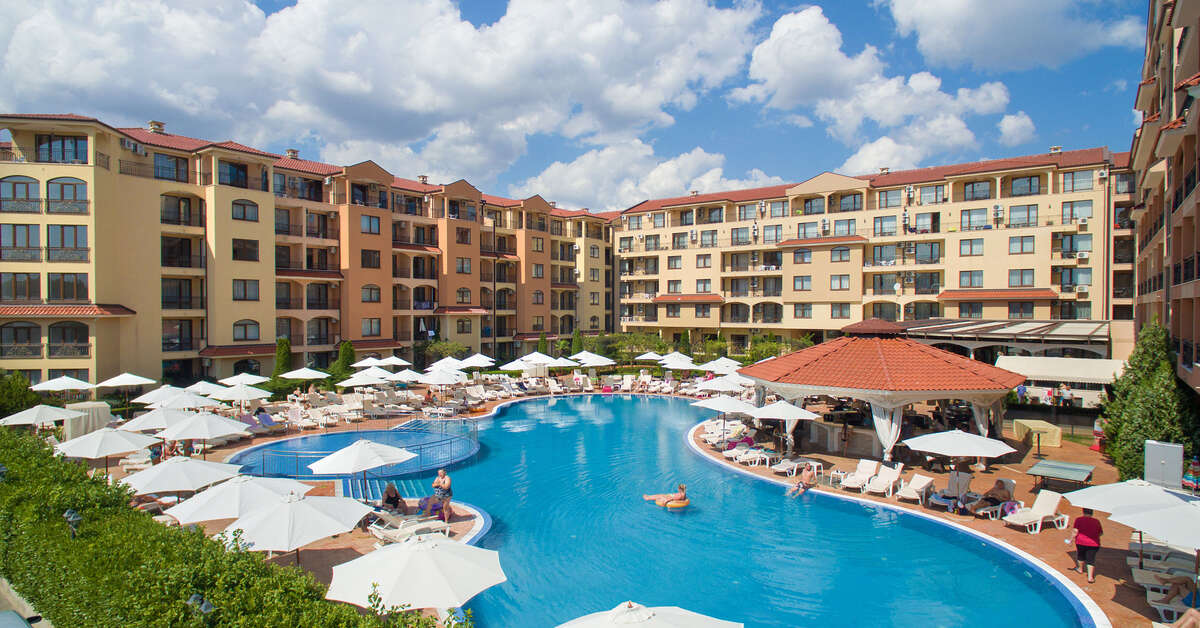 Zwembadzijde bij Diamant Residence Hotel in Sunny Beach, Bulgarije foto 1