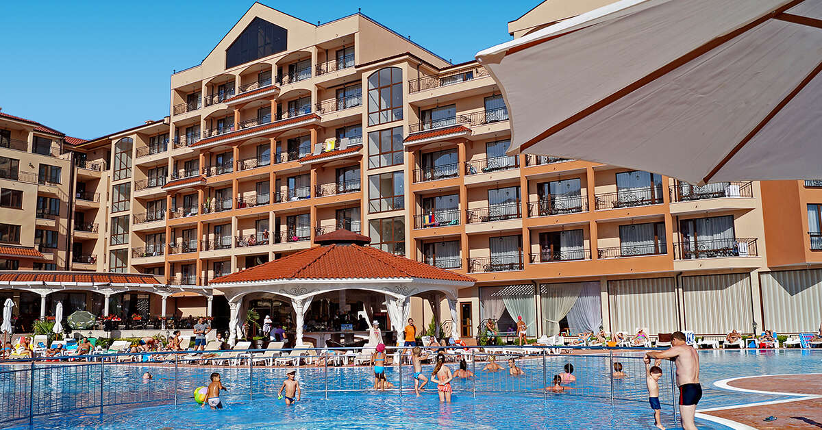 Zwembadzijde bij Diamant Residence Hotel in Sunny Beach, Bulgarije foto 2