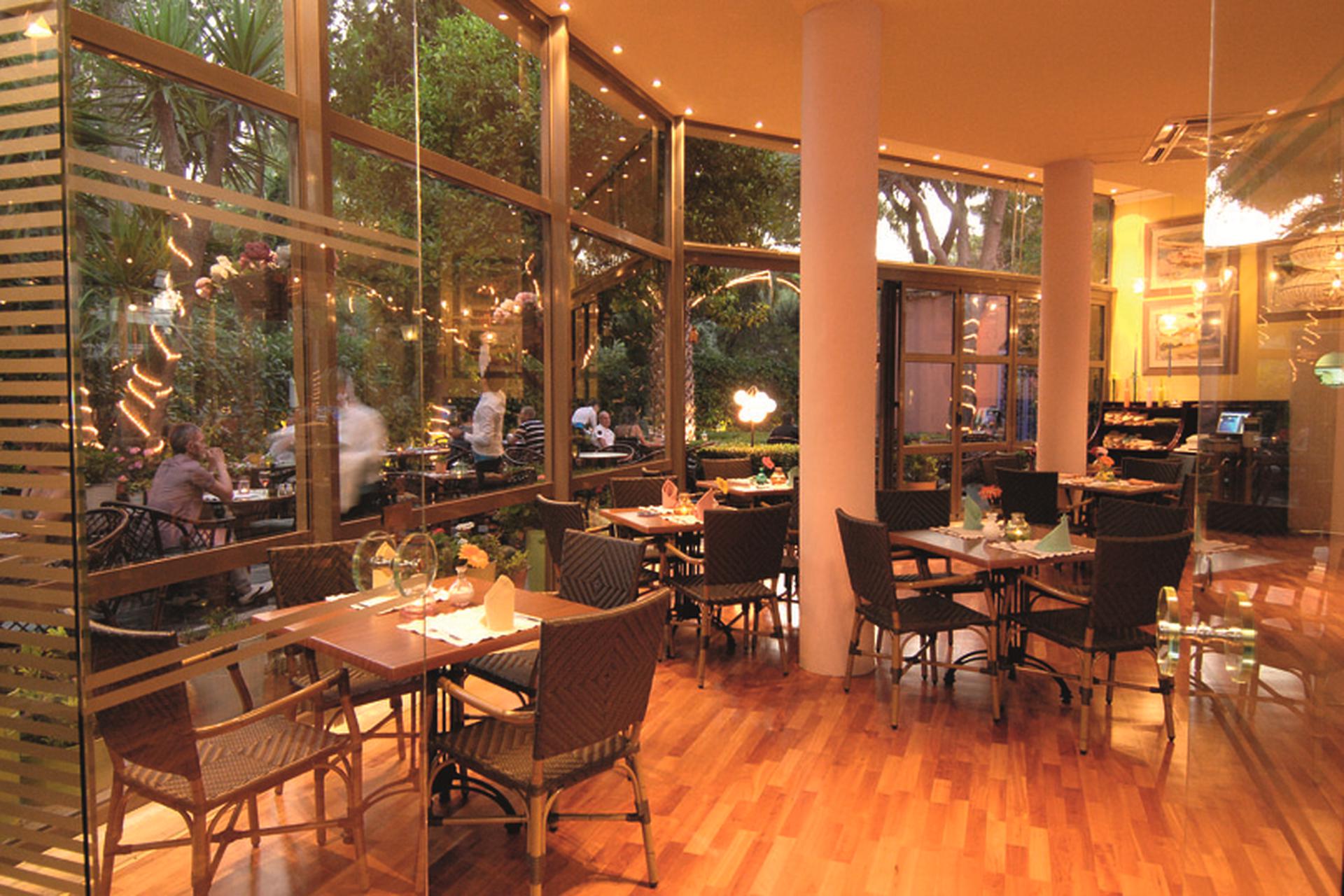 Dionysos Hotel in Ixiá, Griekenland foto 5