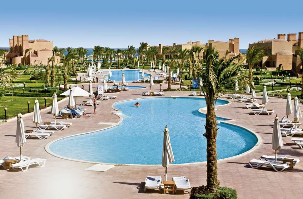 Zwembadzijde bij Sentido Akassia Beach Hotel in El Quseir, Egypte foto 1